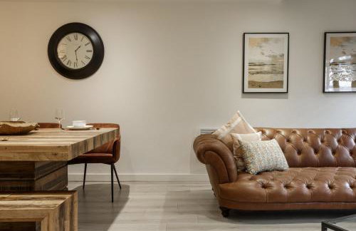 Exclusive Penthouse- 85 Inch Huge TV - Foto 4