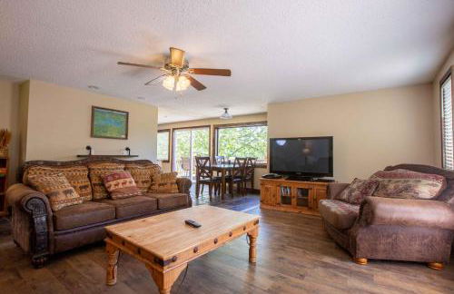 Chalets Resort LAKEFRONT Cottage Free Amenities Amazing views Kayaks 2 Pools - Foto 60