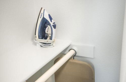 Beautiful 1BR Apt in Hollywood w Pool and Parking - Foto 15