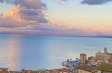 BILOCALE VISTA MARE CON POSTO AUTO - Foto 1