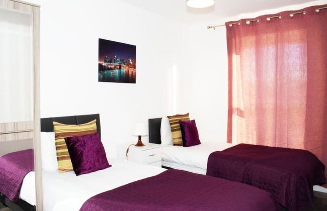 TMS Beautiful 2BR Apartment! Ensuite! Lakeside - Photo 1