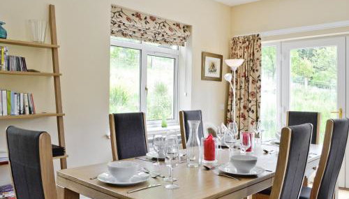 Corrie Massan - Photo 3