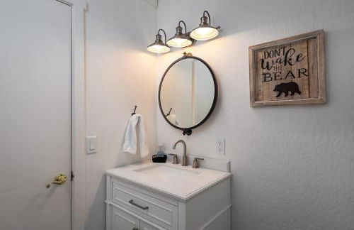 The Brook Ave Bungalow - Photo 21