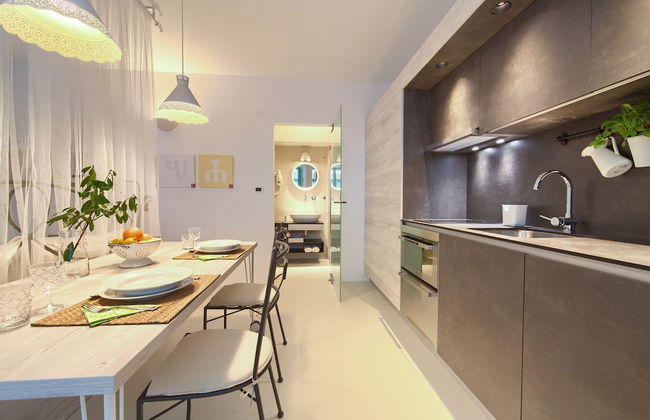 Vibrant and Elegant Downtown Krk Apartments - Photo 20