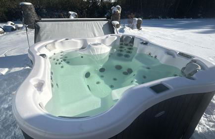 Renovated farmhouse on snowmobile trail with firepit & mountain views, 10 min from Bretton Woods! - Foto 45