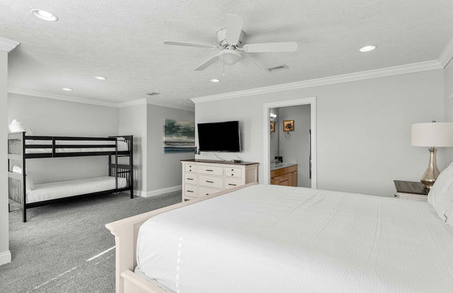 Palm Breeze Retreat Sleeps 10! - Foto 4