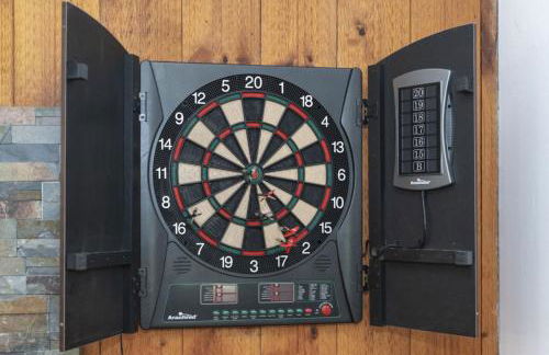 Twin Pines Retreat - Lake, Firepit and Games - Foto 11