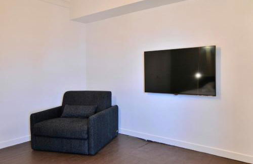 Appart Hotel NuitéeJour Le Mans Centre Jaurès - Foto 23