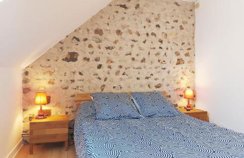 Gîte chaleureux dans un ancien corps de ferme avec wifi, cheminée et grand jardin à Châteaudun - FR-1-581-71 - Foto 2