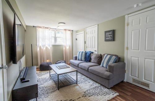 Entire Home on the water, 2 kayaks, Game room, Firepit, BBQ grill, Netflix WiFi - Foto 51