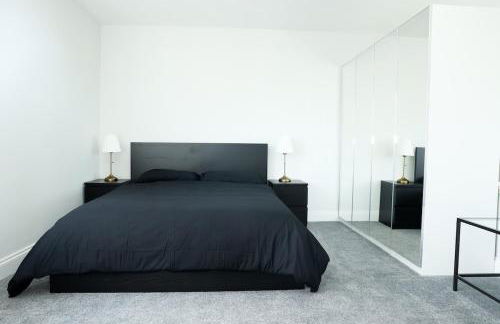 Brand New Luxury 1 Bedroom Apartment - Foto 11