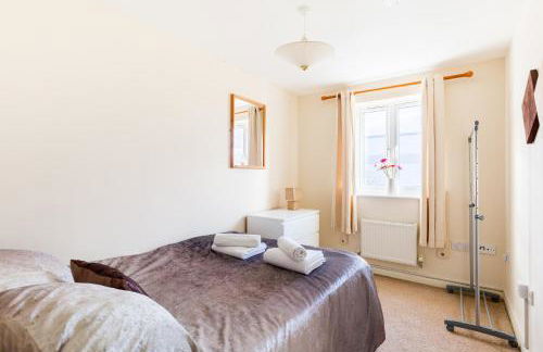 6 bed house with free secure parking & 3 bathrooms - Photo 8