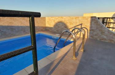 Ático dúplex con piscina privada y vistas al mar en Paraíso de Vera! - Foto 5