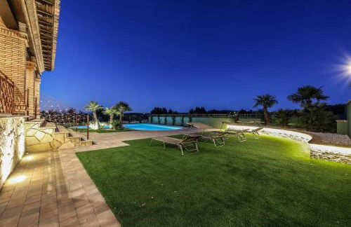 Luxe Experience Toledo * Pool * BBQ * Billar - Foto 50