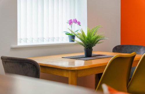 NEW! Stylish 5-Bed Apartment in Stockton-on-tees by Stay With Us, Perfect for Contractors & Large Groups, FREE Parking! - Foto 12