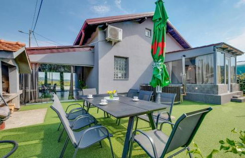 Stunning Home In Ladvenjak With Sauna - Foto 1