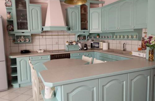 JULIA'S APARTMENT - Photo 15