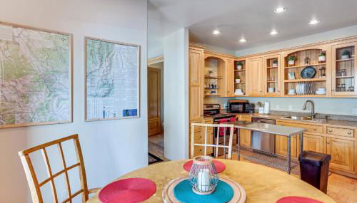 Walk to Hot Springs Updated Retreat in Dtwn Ouray - Foto 2