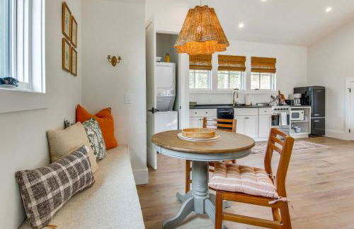 Modern Mountain-View Gem with Deck in Glenville - Foto 2