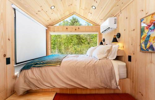 Aurora Nook-Cabin with Shower & Queen Bed - Foto 7