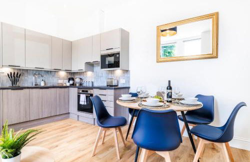 Cozy 2 Bedroom Apartment in Sutton - Foto 25