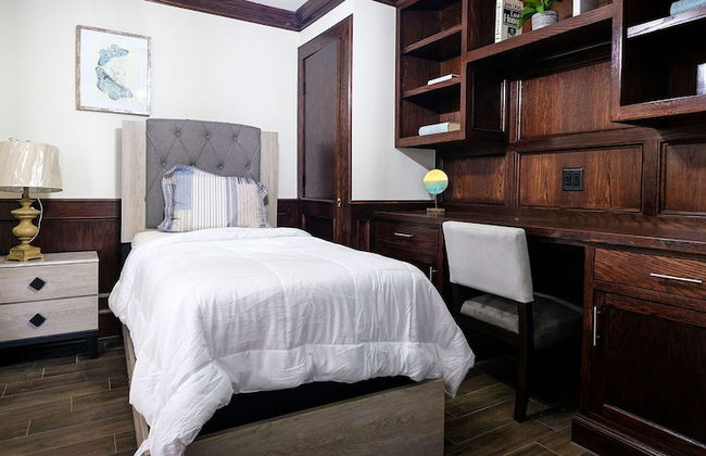 5Bdrm 3.5Bath 12Beds - HOME BIG AS TEXAS - Foto 3