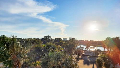 Lovely Sandestin Resort Studio with Balcony and Sunset View - Foto 4, Garden view