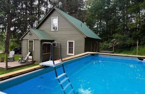 Cozy Cottage with Pool, Jacuzzi, Sauna, and Reading Nook! - Foto 5