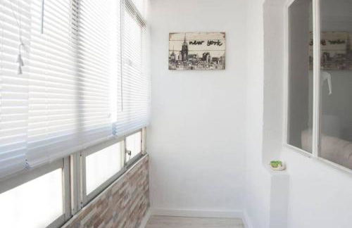 CITY CENTER BIG APARTMENT-FAMILY & FRIENDS-5 Beds - Photo 8