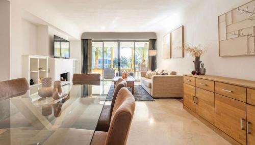 Frontline Sotogrande Marina Living 3-Bed Waterfront Retreat - Foto 3