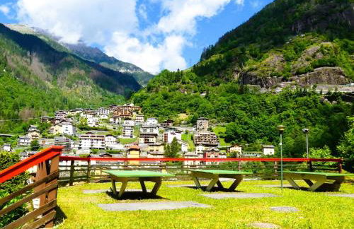 ALLA CASCATA in centro Branzi self check-in parcheggio gratuito coperto - Foto 18