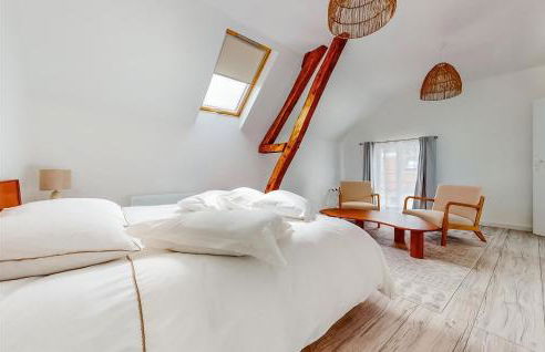 Amazing Home In La Vernelle - Photo 25