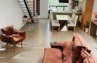 Refúgio encantador em meio à natureza - Foto 1