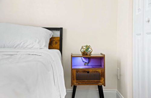 Recently Remodeled Mins from beach+Putting Green - Photo 20