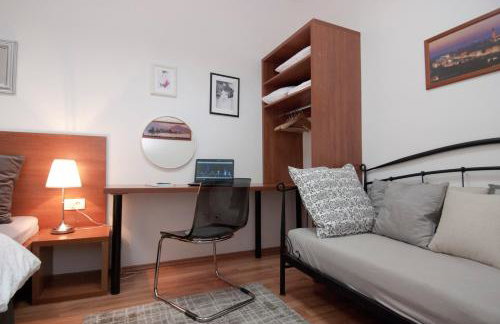 City Lights Apartment - Photo 27