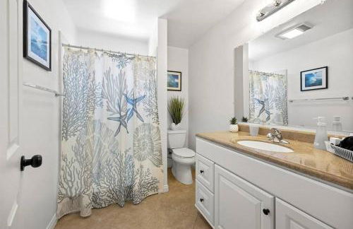 Disneyland close FAMILY home! - Photo 16