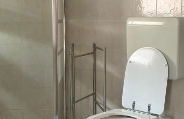 FGH Apartment ZONA FIERA FREE PARKING - Photo 8