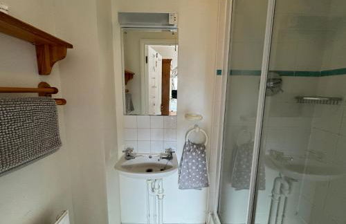 Anchor Cottage, seaside holiday home - Photo 17