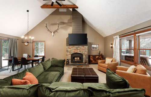 Majestic Escapes Hot Tub Firepit Deck Large Yard - Foto 6