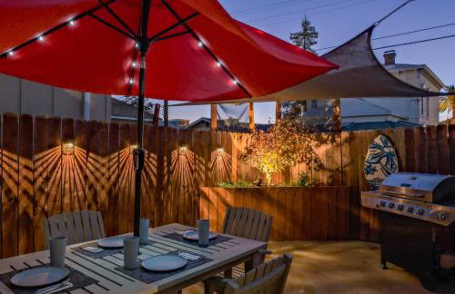 Folsom Old Town Escape • Cozy Cottage + Library - Foto 75