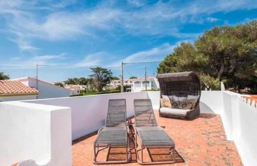 VILLA JARAMA - Elegante chalet cerca de la playa - Foto 36