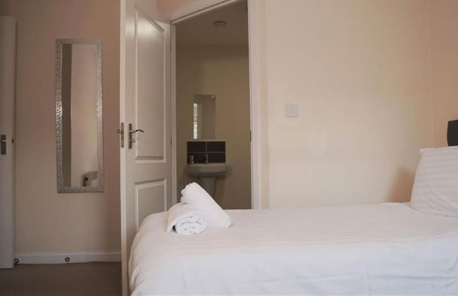 Broad Gauge Apartments - Foto 13