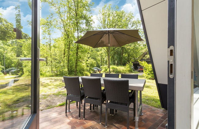 Family Bungalow by the Fen - Photo 12