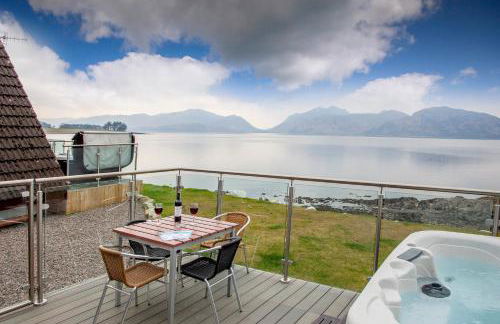 Loch Linnhe Waterfront Lodges with Hot Tubs - Foto 17