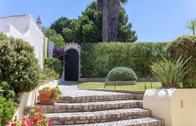 Silver Beautiful 4 Bedroom Vila Just Steps TO TH - Foto 26