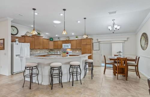 1068 Z4B VILLAGE OF PINE RIDGE by REMAX Premier - Foto 24