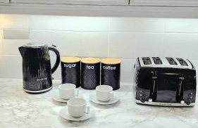 5 Mins Walk to ExCeL - Cosy 3 Bed House - Free Parking - Near O2 Arena & Cable Cars - Foto 7