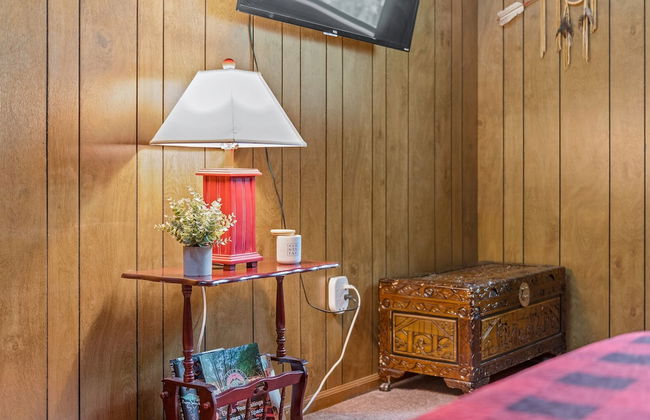 Mountain Must-have by Avantstay Indoor Hot Tub Game Room Fire Pit - Photo 22