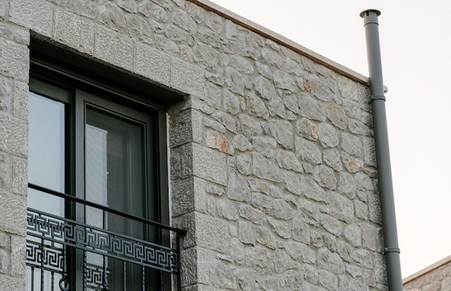 Irissa Suites - Photo 17