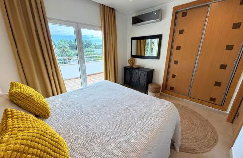 Pine Tree Seaside Apartments 500m to Beach - Foto 4